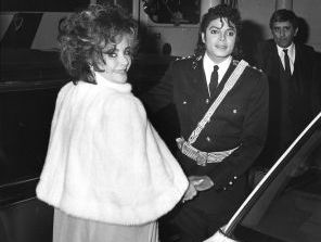 Elizabeth Taylor, Michael Jackson 1989 Hollywood.jpg